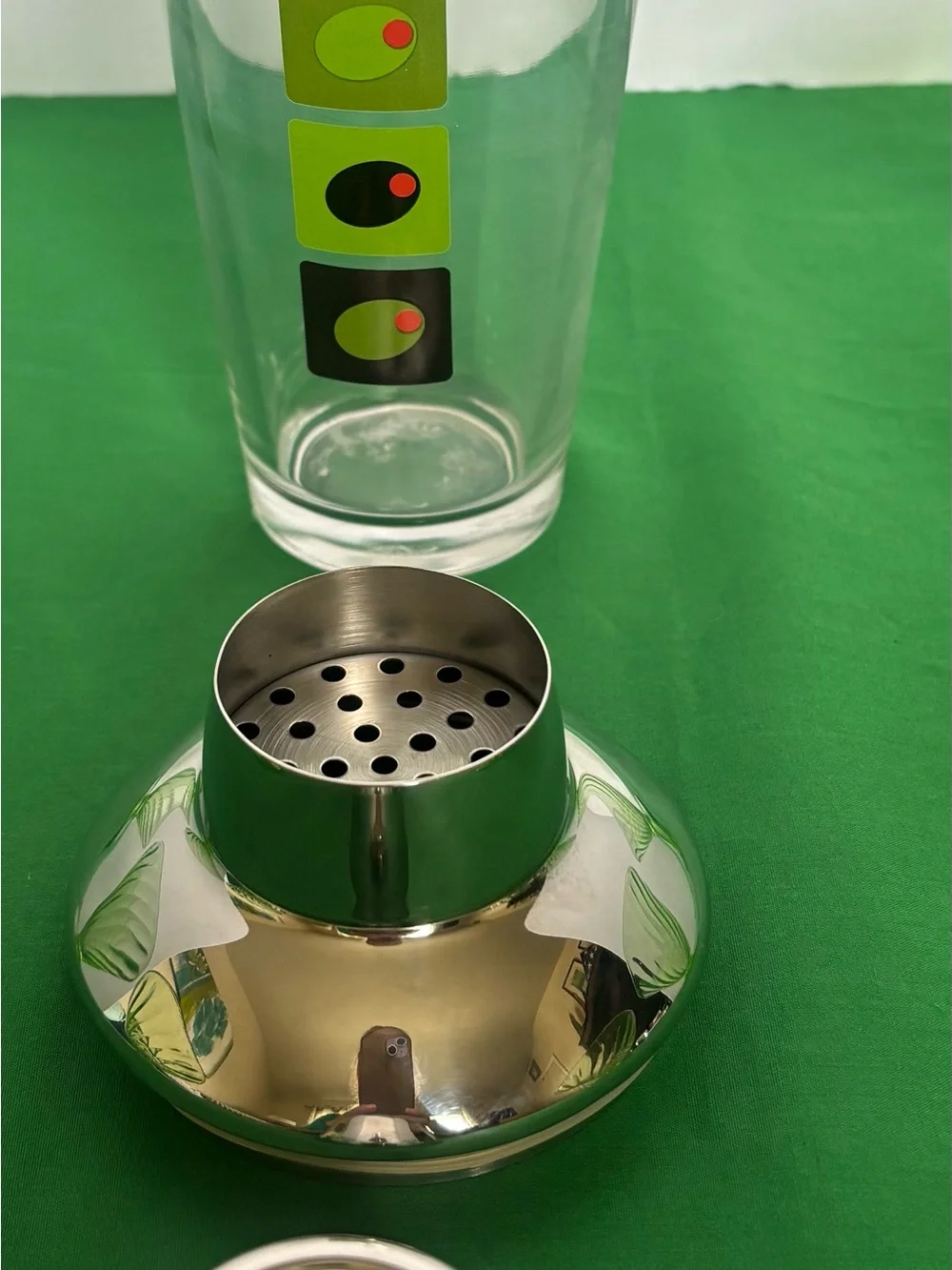Six Green  uranium Olive Cocktail Shaker with Retro Olive Motif